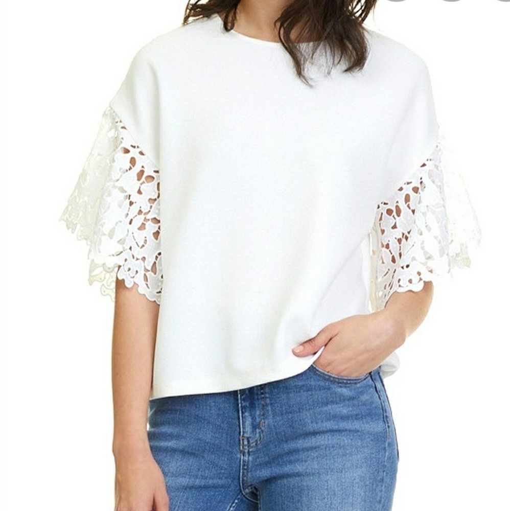 Vertical Design Women's Laced Sleeve Sweater